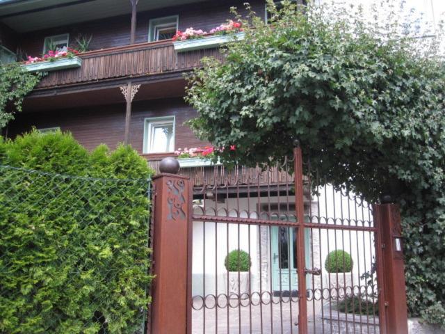 Ferienwohnung Lienz Egger エクステリア 写真
